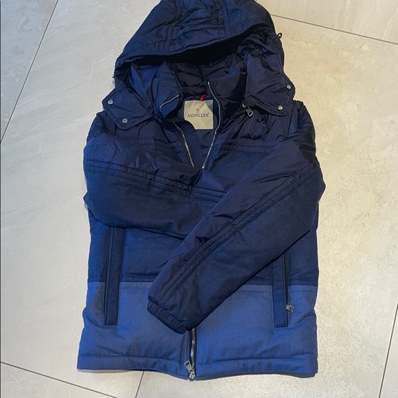 Moncler down jacket - Picture 3 of 7